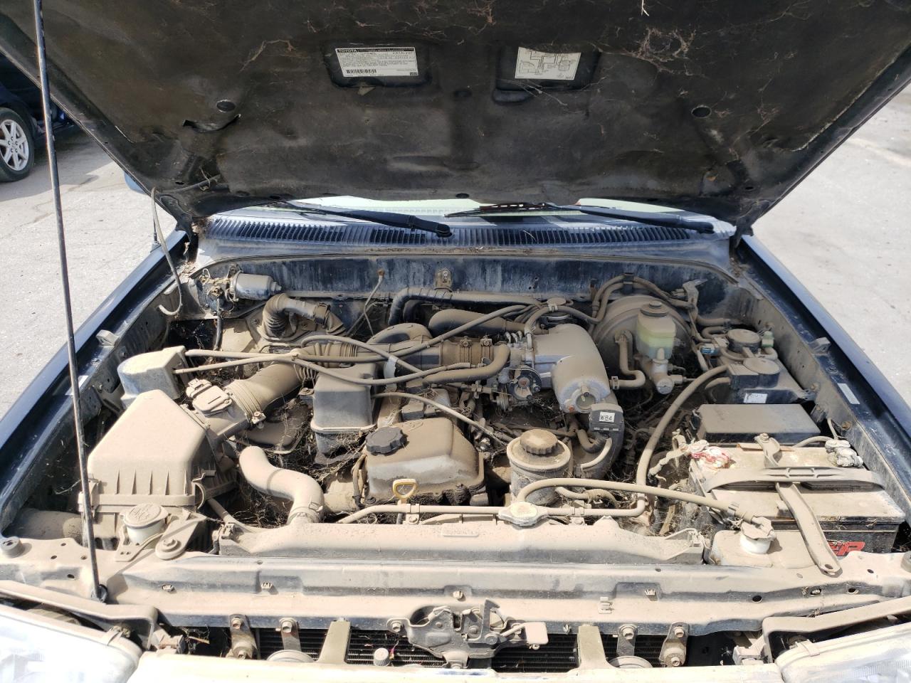 Photo 7 from auction – 2000 TOYOTA 4RUNNER with VIN JT3GM84R3Y0058307