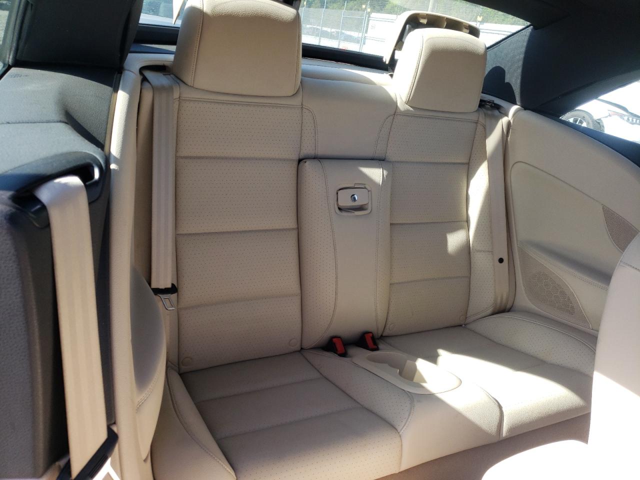 Photo 6 from auction – 2013 VOLKSWAGEN EOS KOMFOR with VIN WVWBW8AH8DV000850