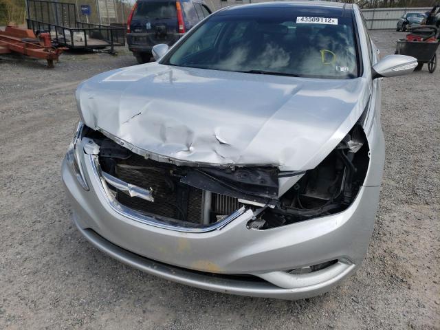Photo 9 from auction – 2013 HYUNDAI SONATA SE with VIN 5NPEC4AB5DH718737