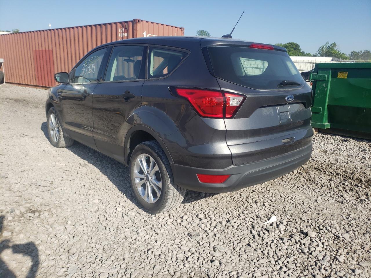 Photo 3 from auction – 2019 FORD ESCAPE S with VIN 1FMCU0F71KUA88277