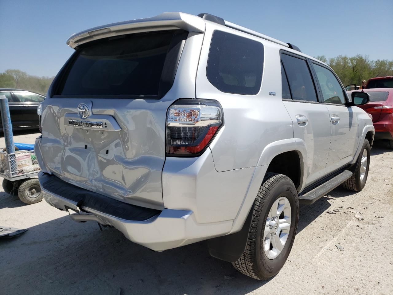 Photo 4 from auction – 2021 TOYOTA 4RUNNER SR with VIN JTEMU5JRXM5936325