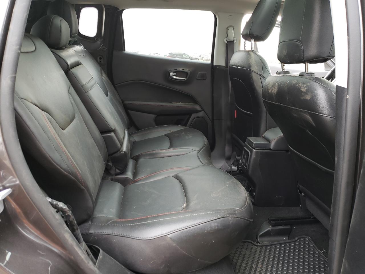 Photo 6 from auction – 2020 JEEP COMPASS TR with VIN 3C4NJDDB8LT132789