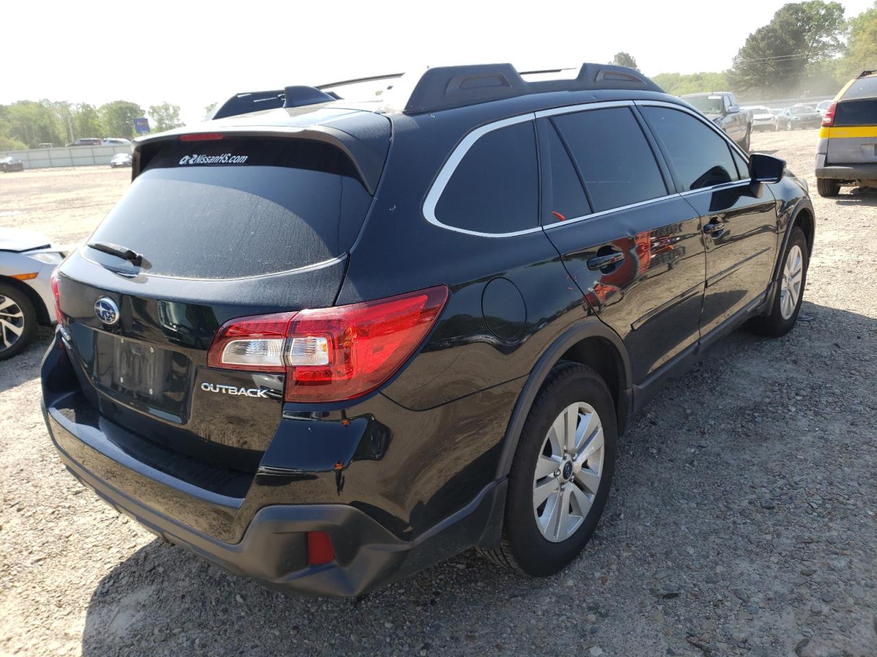 Photo 4 from auction – 2018 SUBARU OUTBACK 2. with VIN 4S4BSAFC3J3212641