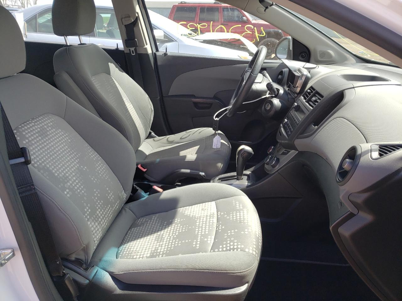 Photo 5 from auction – 2012 CHEVROLET SONIC LS with VIN 1G1JA6SH3C4163691