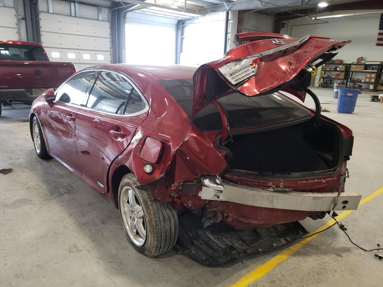 Photo 3 from auction – 2015 LEXUS ES 300H with VIN JTHBW1GG7F2080179