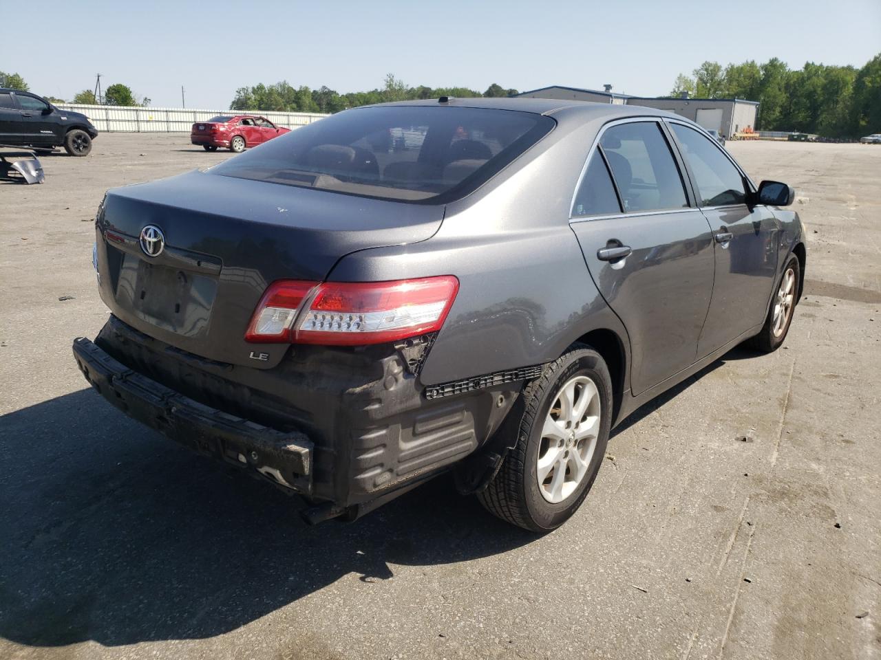 Photo 4 from auction – 2011 TOYOTA CAMRY with VIN 4T1BF3EK6BU671537