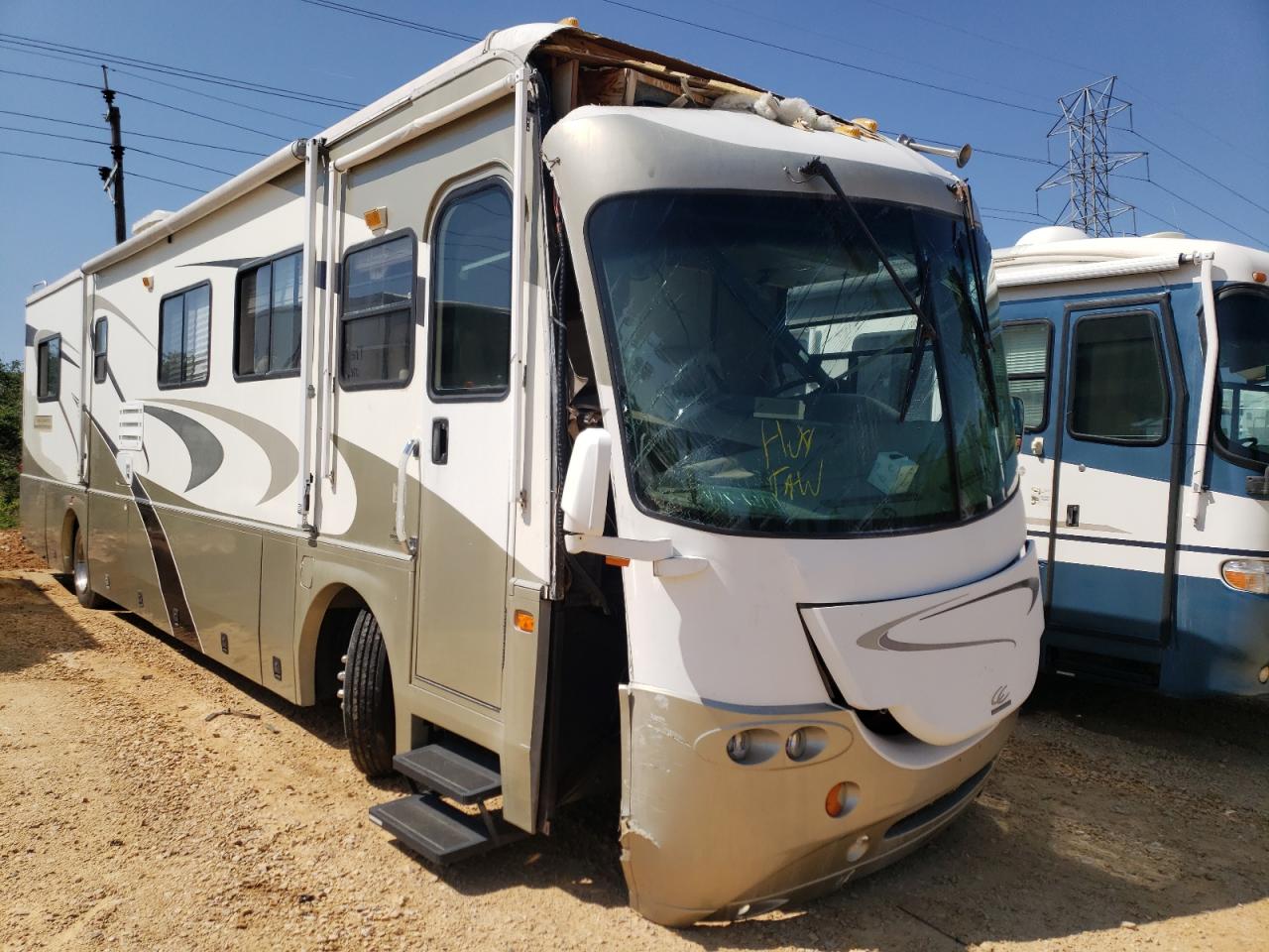 Photo 9 from auction – 2005 FREIGHTLINER CHASSIS B with VIN 4UZAAHBV65CU23546