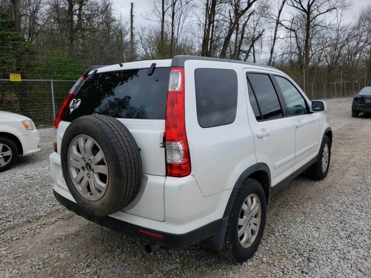 Photo 4 from auction – 2005 HONDA CR-V SE with VIN SHSRD78985U327142
