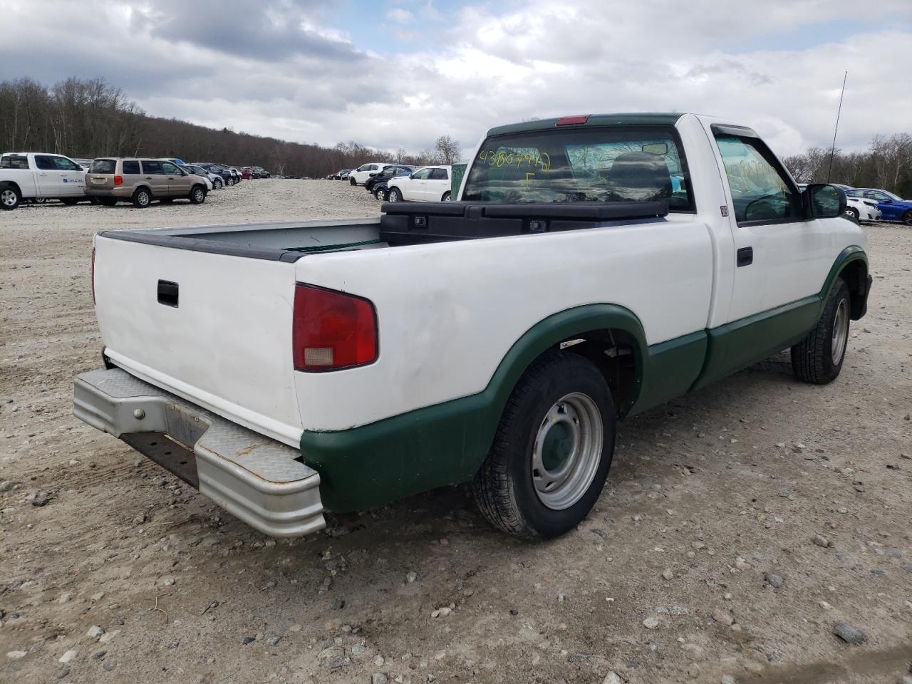 Photo 4 from auction – 2000 GMC SONOMA with VIN 1GTCS1458YK265137