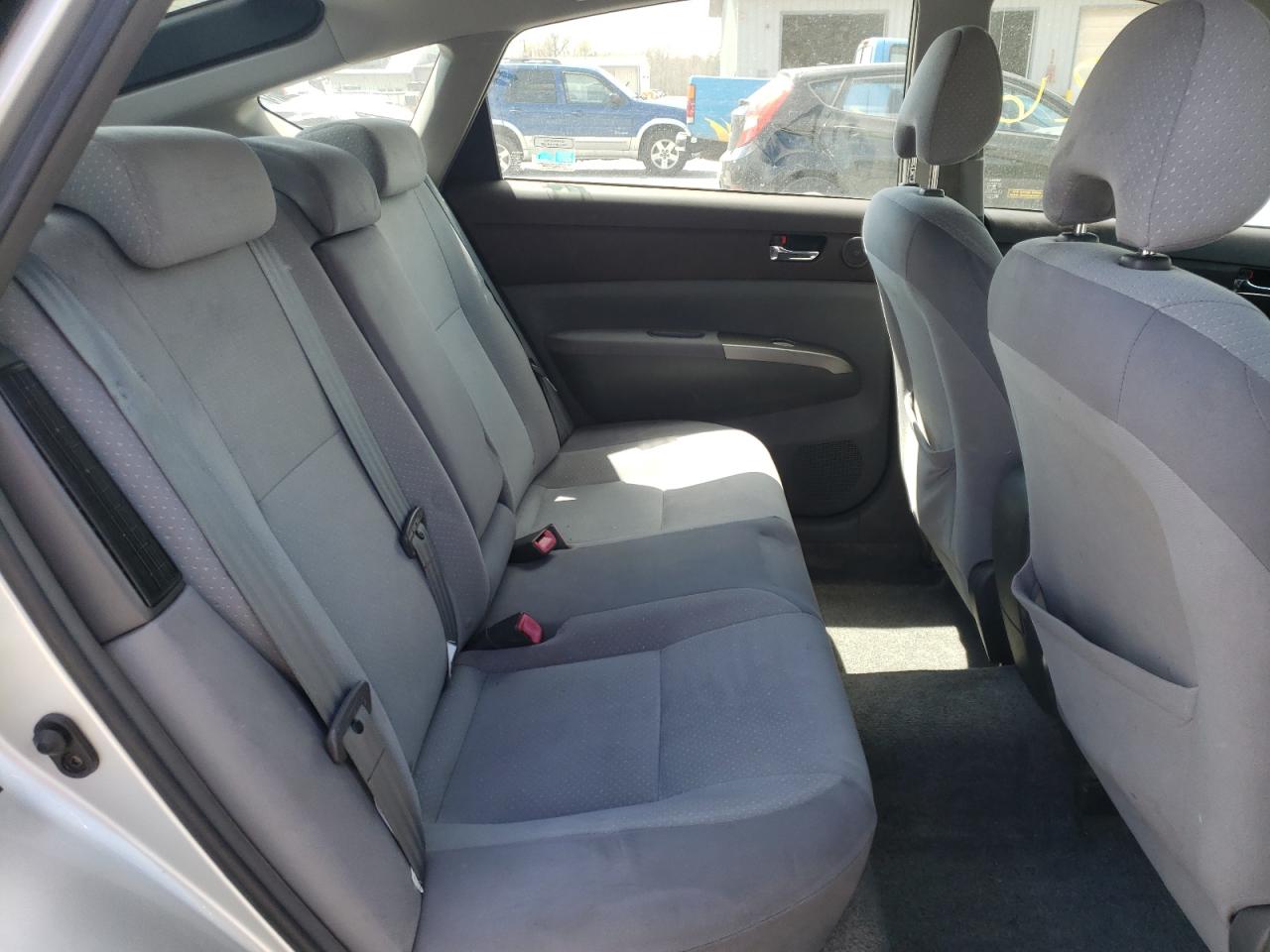Photo 6 from auction – 2005 TOYOTA PRIUS with VIN JTDKB20U057056357