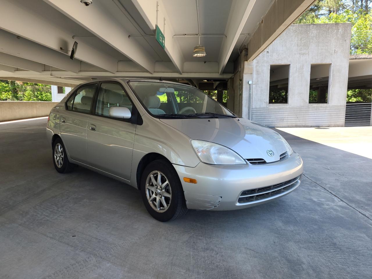 TOYOTA PRIUS 2002 with VIN JT2BK12UX20047041 - Photo from auction