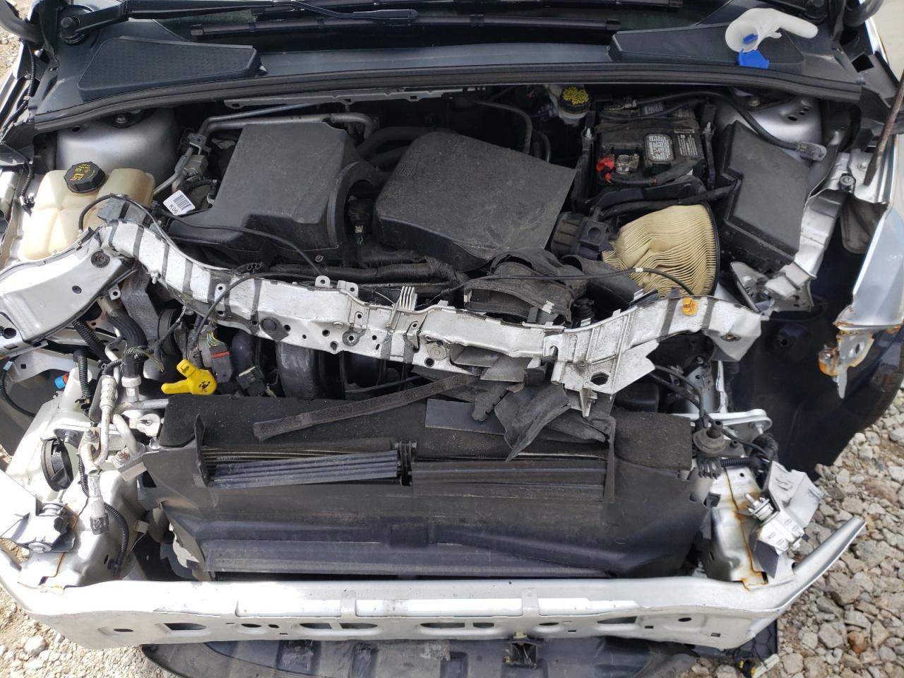 Photo 7 from auction – 2016 FORD FOCUS S with VIN 1FADP3E2XGL393769