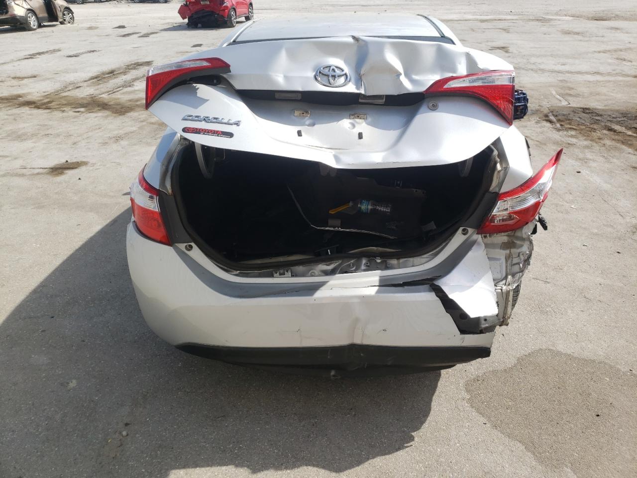 Photo 9 from auction – 2015 TOYOTA COROLLA L with VIN 5YFBURHE9FP248201