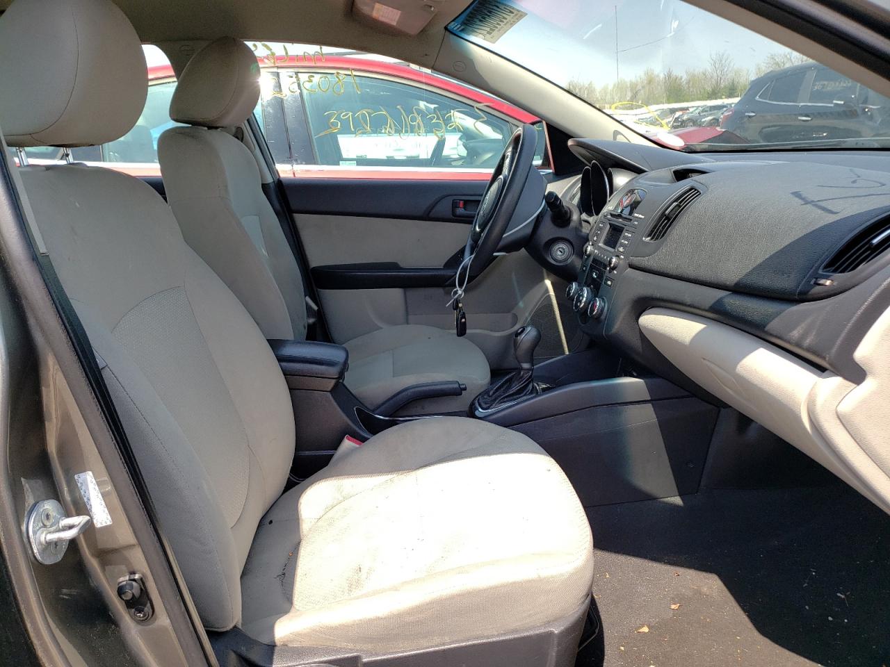 Photo 5 from auction – 2011 KIA FORTE EX with VIN KNAFU4A27B5363548
