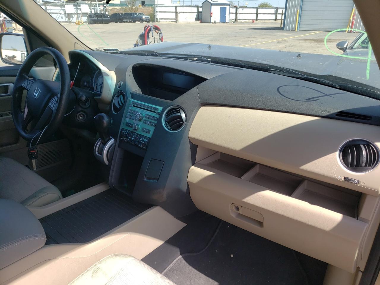 Photo 9 from auction – 2010 HONDA PILOT EX with VIN 5FNYF4H41AB035925