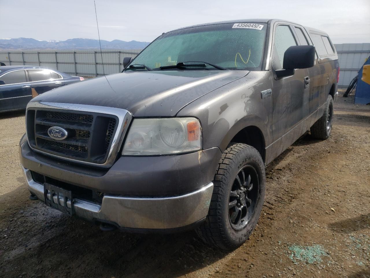 Photo 2 from auction – 2004 FORD F150 with VIN 1FTRX14W44NB31724