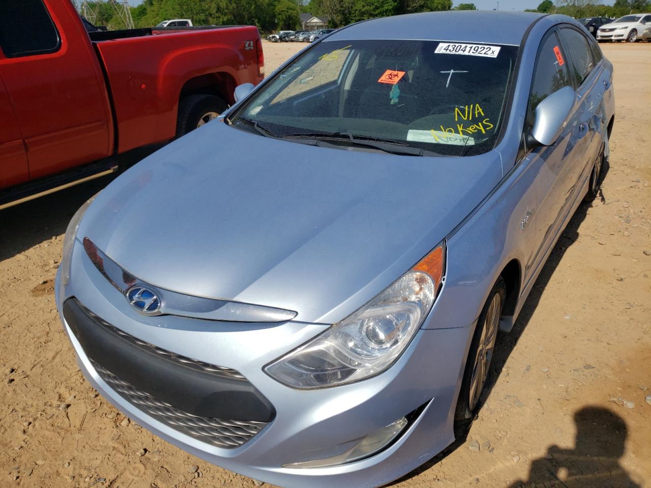 Photo 2 from auction – 2013 HYUNDAI SONATA HYB with VIN KMHEC4A44DA098113