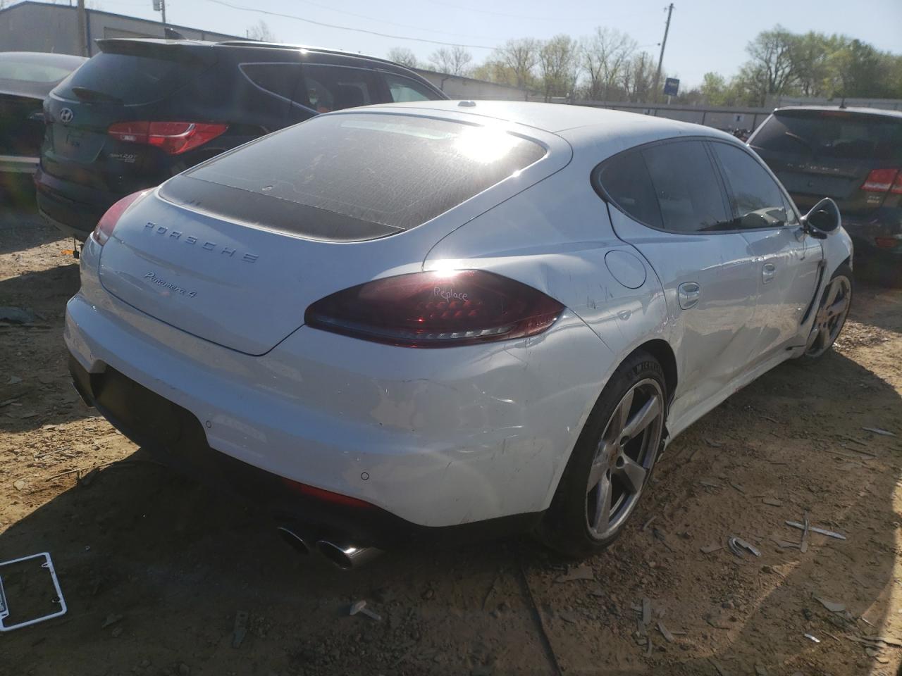 Photo 4 from auction – 2014 PORSCHE PANAMERA 2 with VIN WP0AA2A74EL014885