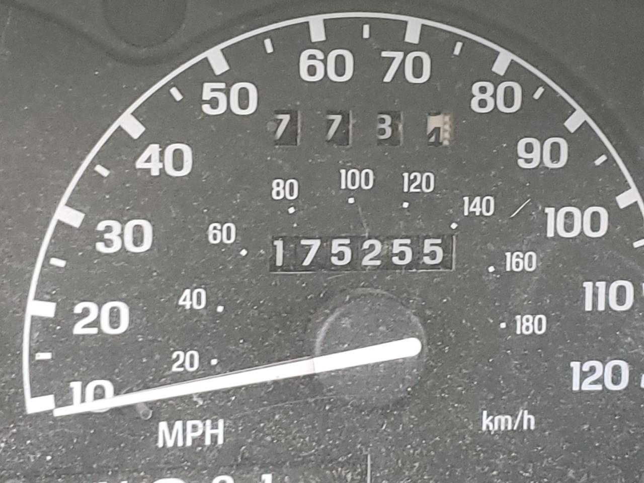 Photo 8 from auction – 2000 FORD EXPLORER E with VIN 1FMZU74E3YZB58717