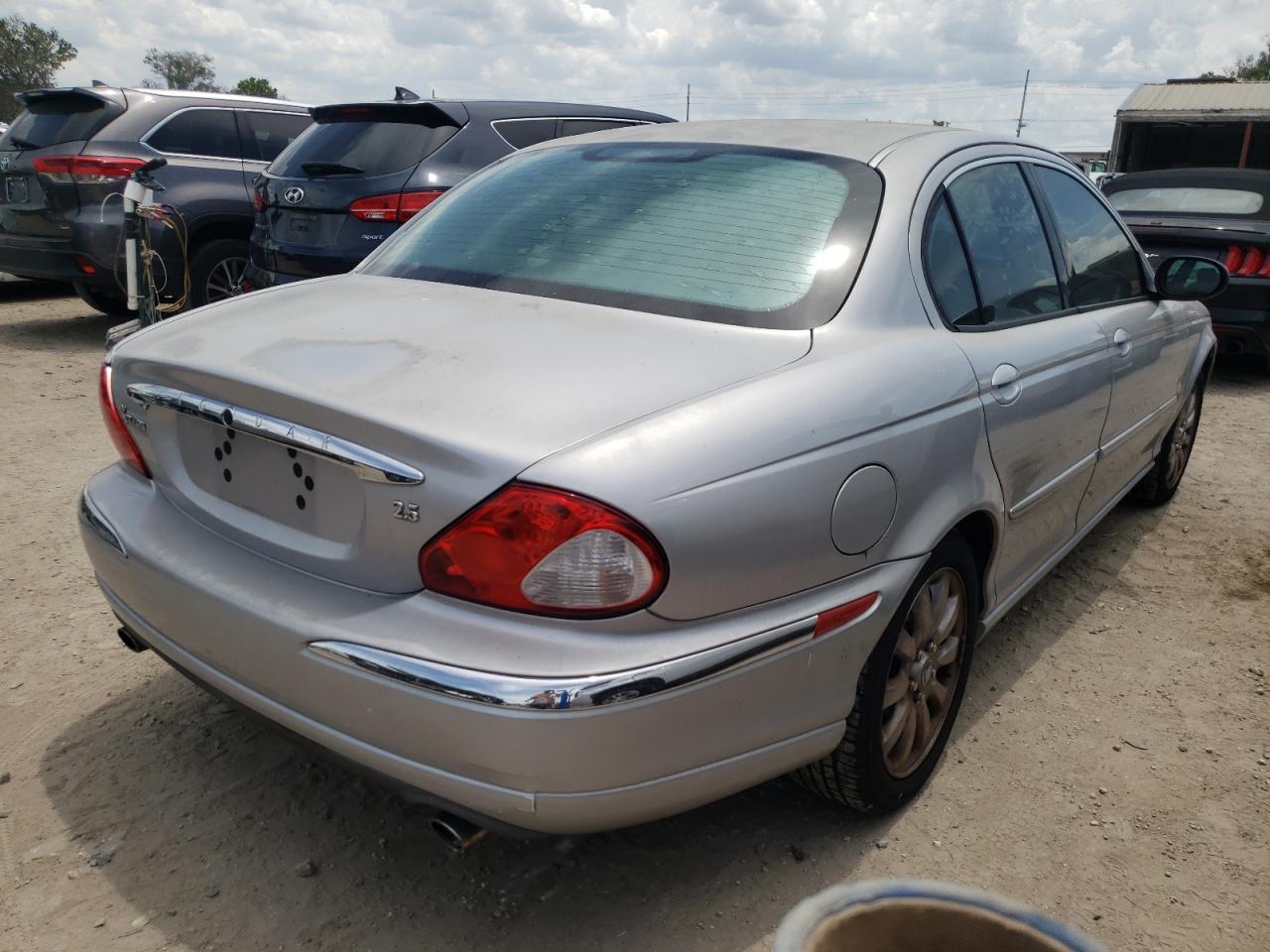 Photo 4 from auction – 2003 JAGUAR X-TYPE 2.5 with VIN SAJEA51D63XD41534