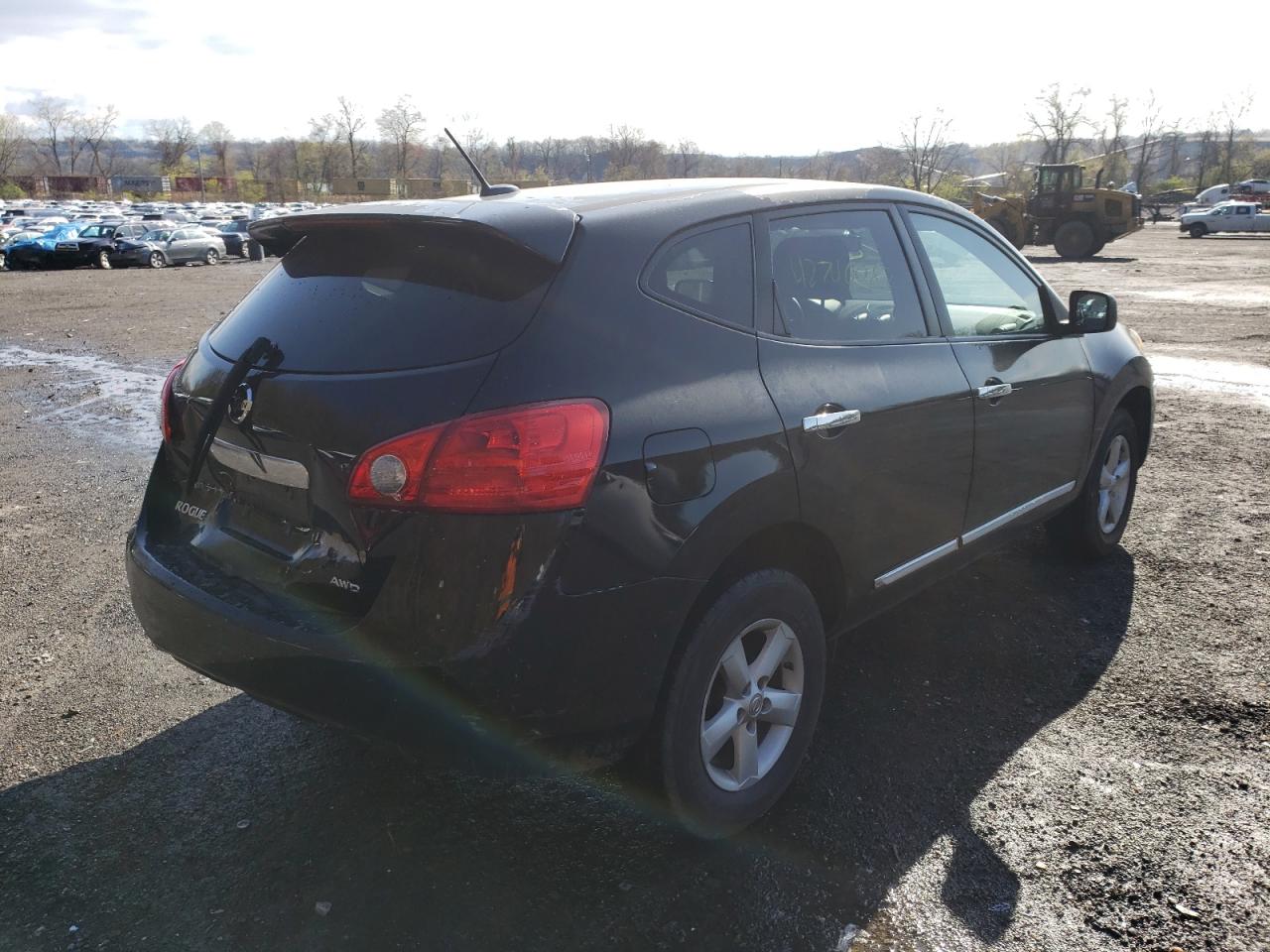 Photo 4 from auction – 2012 NISSAN ROGUE S with VIN JN8AS5MV0CW351191