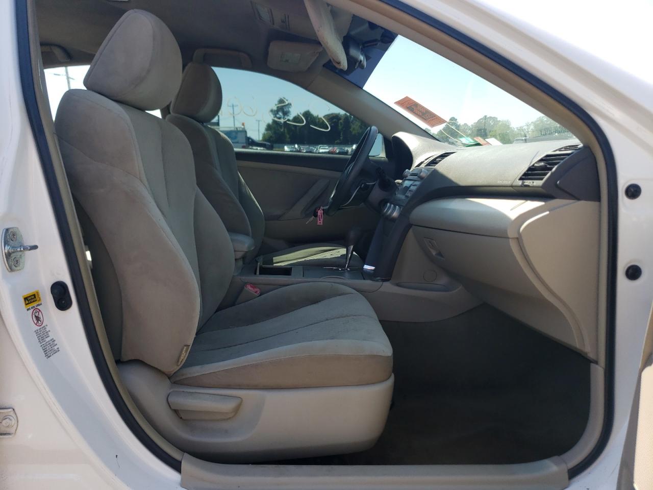 Photo 5 from auction – 2011 TOYOTA CAMRY BASE with VIN 4T1BF3EKXBU655888