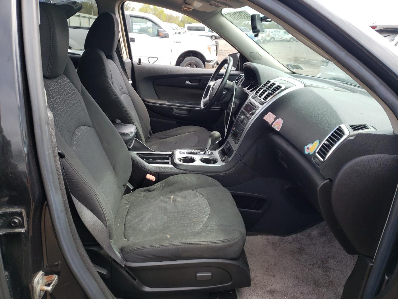Photo 5 from auction – 2008 GMC ACADIA SLE with VIN 1GKEV13758J275413