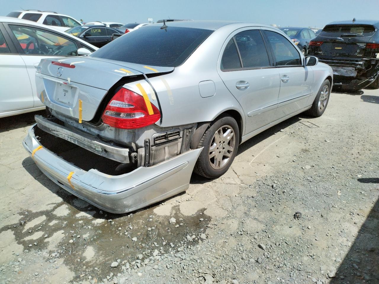 Photo 4 from auction – 2004 MERCEDES-BENZ E 320 with VIN WDBUF65J14A439162