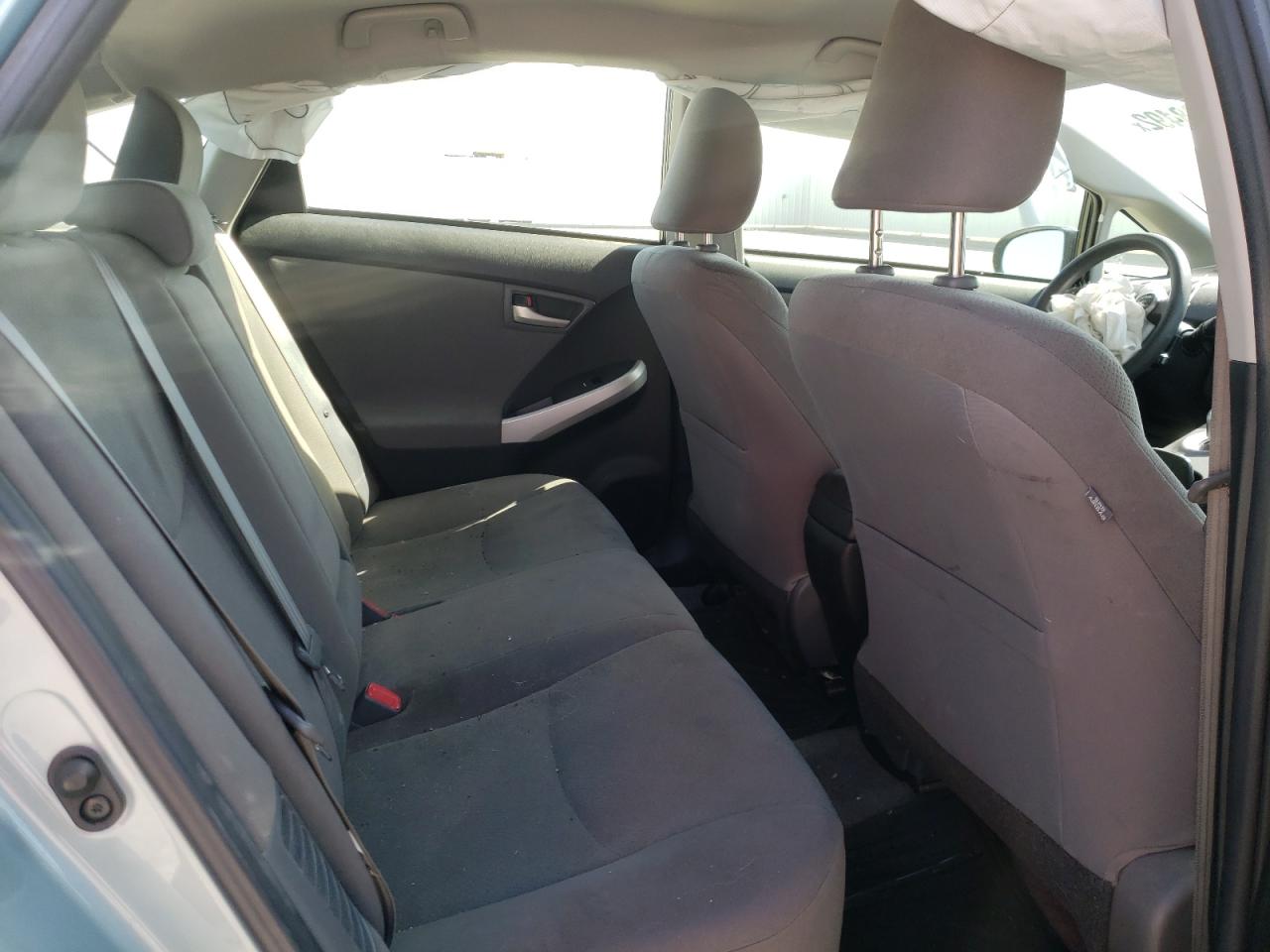 Photo 6 from auction – 2015 TOYOTA PRIUS with VIN JTDKN3DU0F1885473