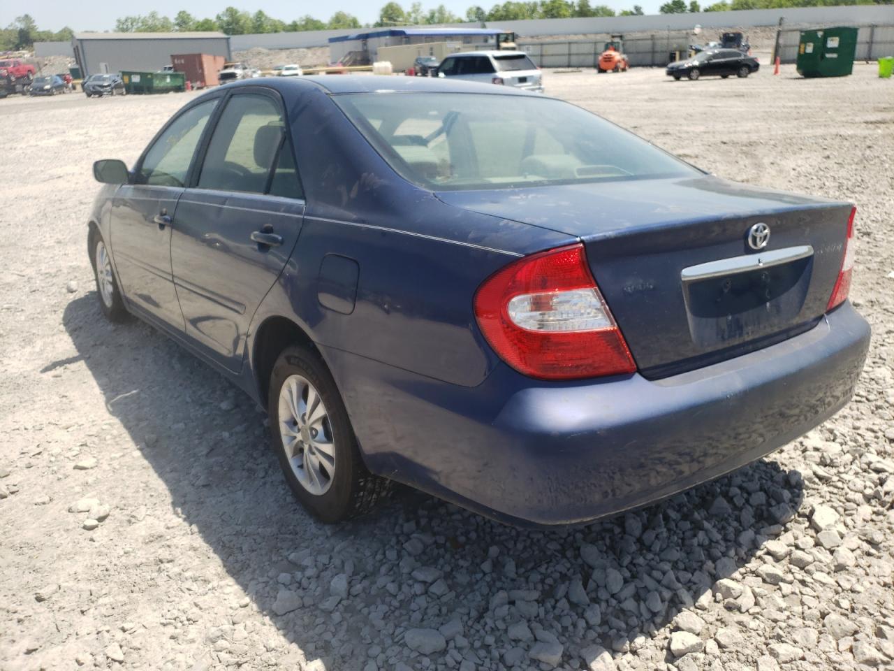 Photo 3 from auction – 2004 TOYOTA CAMRY LE with VIN 4T1BF32K74U063520