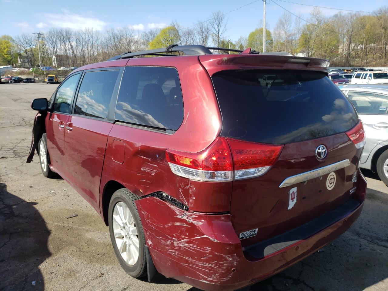 Photo 3 from auction – 2011 TOYOTA SIENNA XLE with VIN 5TDDK3DC6BS008914