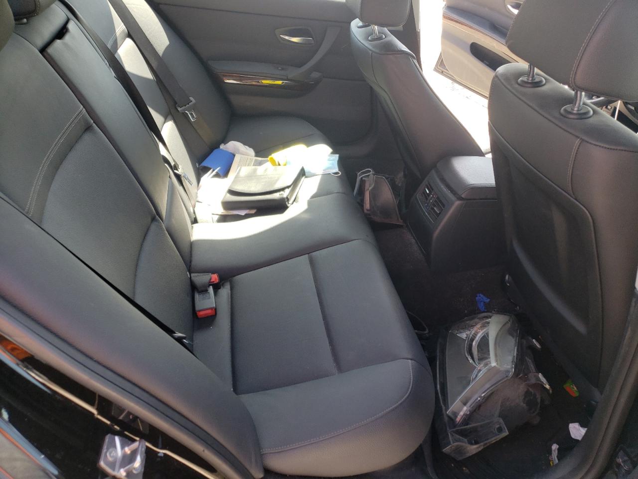 Photo 6 from auction – 2011 BMW 328 I with VIN WBAPH7G59BNM54963