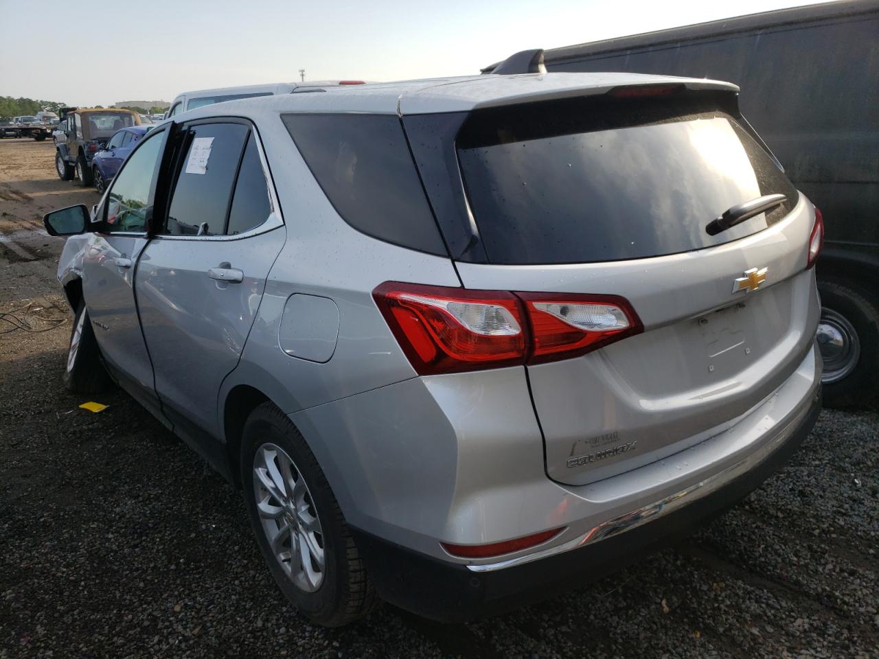 Photo 3 from auction – 2018 CHEVROLET EQUINOX LT with VIN 2GNAXJEVXJ6313745