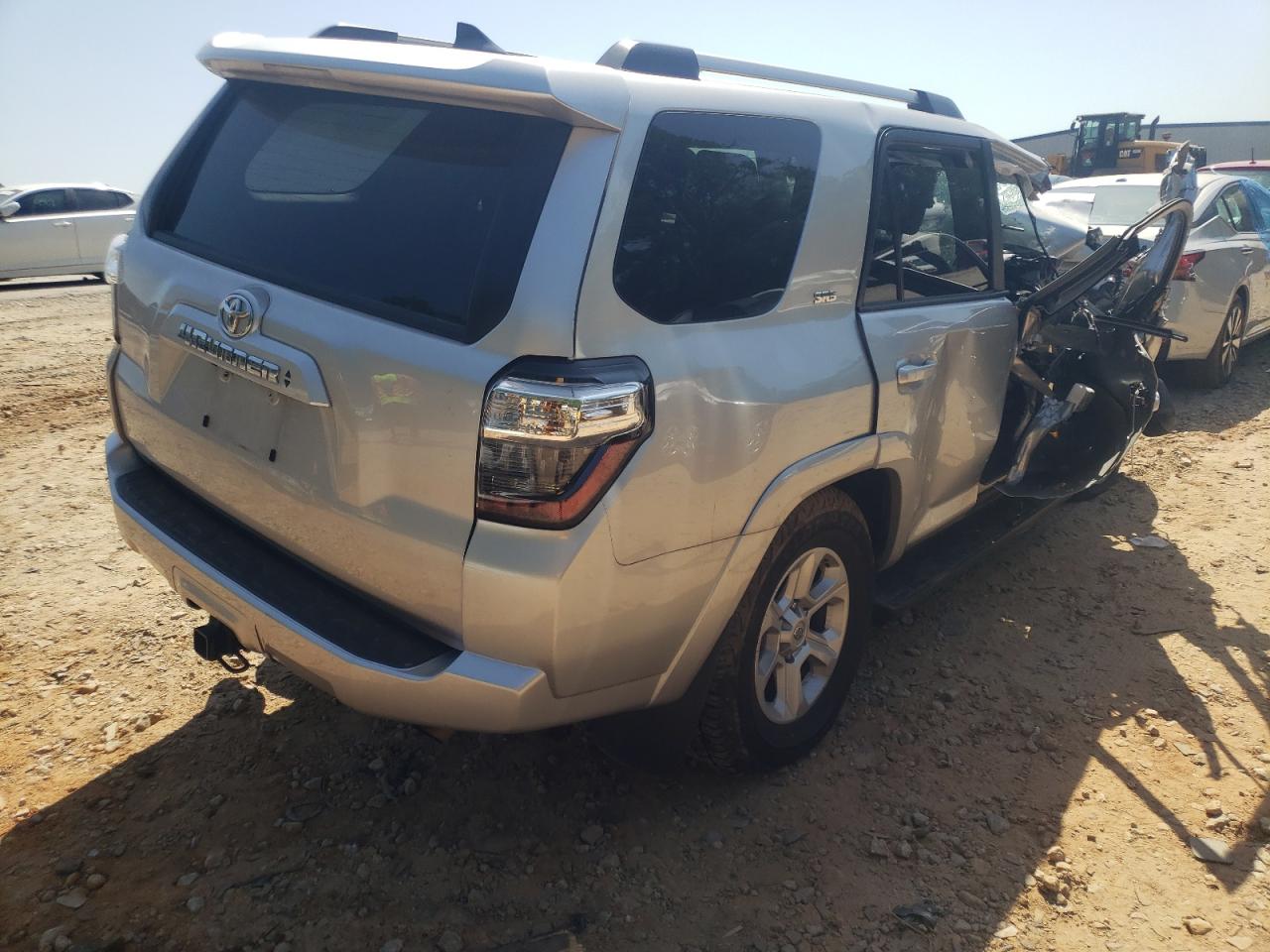 Photo 4 from auction – 2021 TOYOTA 4RUNNER SR with VIN JTEMU5JR0M5941615