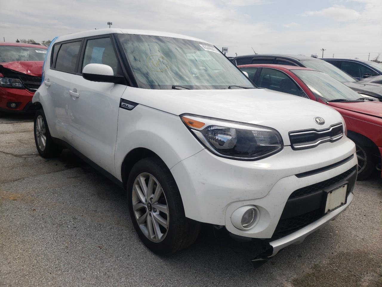 KIA SOUL + 2017 with VIN KNDJP3A57H7423480 - Photo from auction