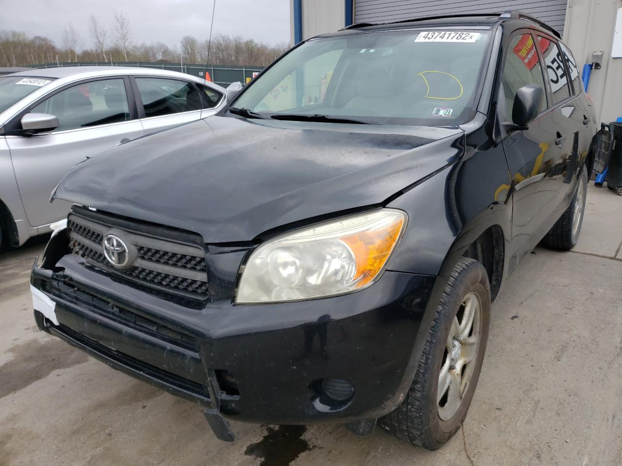 Zdjęcie 2 z aukcji – 2007 TOYOTA RAV4 z VIN JTMZD33V676037355