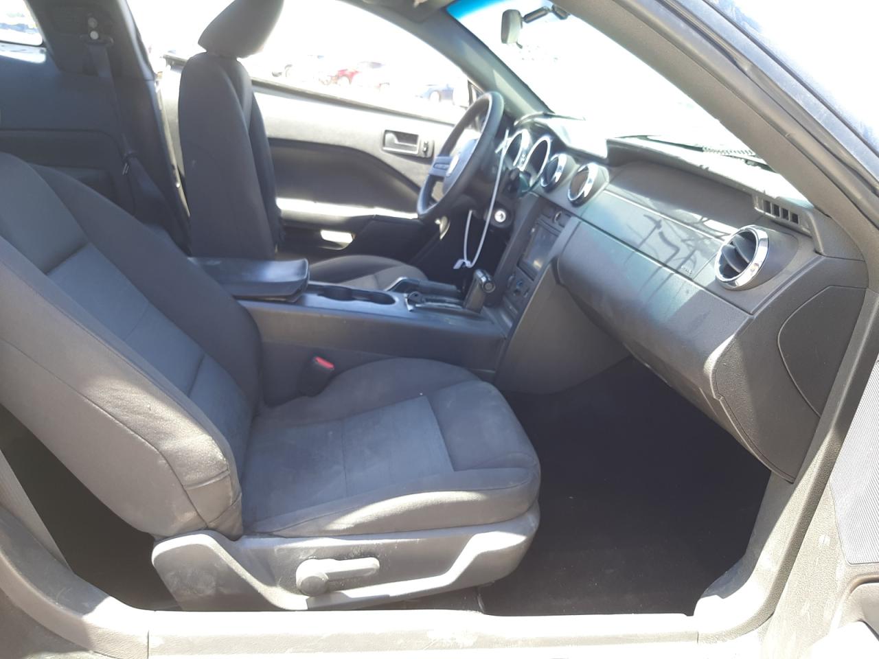 Photo 5 from auction – 2007 FORD MUSTANG with VIN 1ZVFT80N475272704