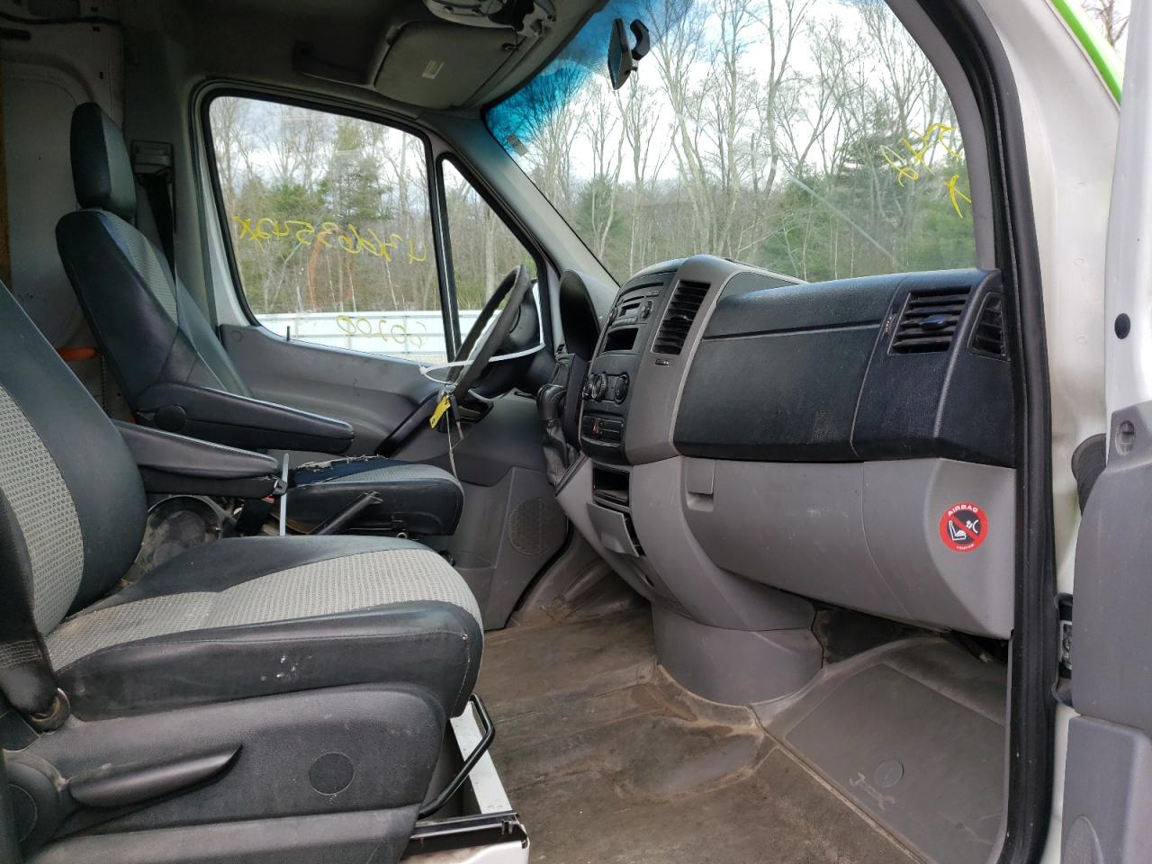 Photo 5 from auction – 2008 DODGE SPRINTER 2 with VIN WD0PE745885295031