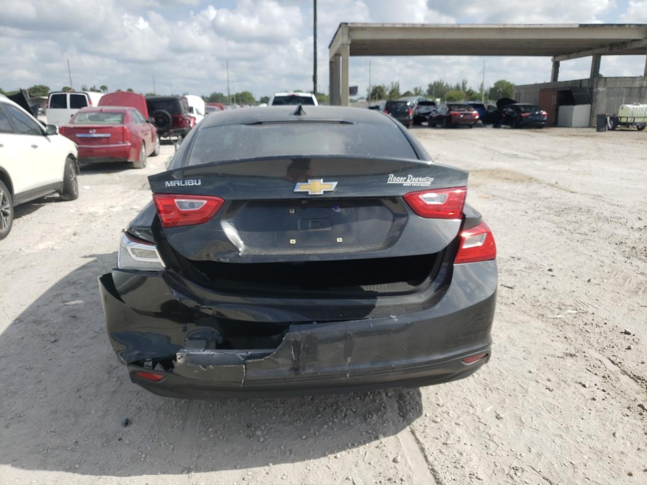 Photo 9 from auction – 2017 CHEVROLET MALIBU LS with VIN 1G1ZB5ST6HF135183