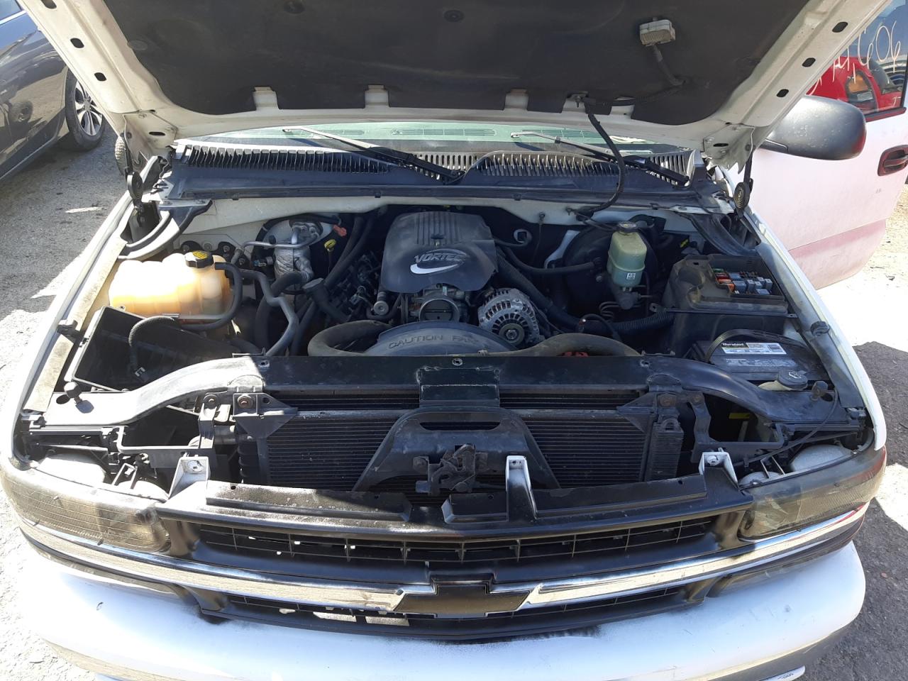 Photo 7 from auction – 2002 CHEVROLET SILVERADO with VIN 2GCEC19V221117412