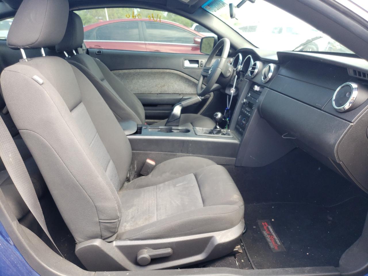 Photo 5 from auction – 2008 FORD MUSTANG with VIN 1ZVHT80N185129137