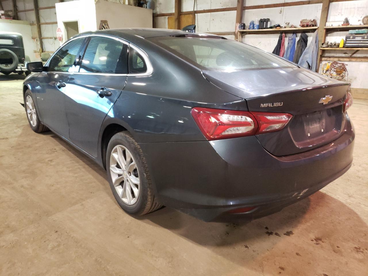 Photo 3 from auction – 2020 CHEVROLET MALIBU LT with VIN 1G1ZD5ST6LF065705