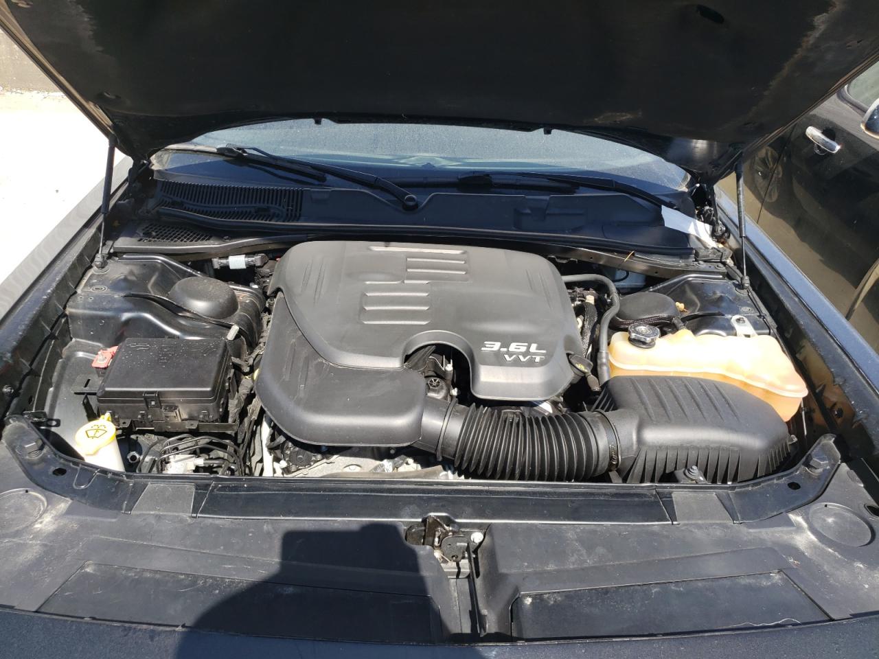 Photo 7 from auction – 2016 DODGE CHALLENGER with VIN 2C3CDZAG2GH265157