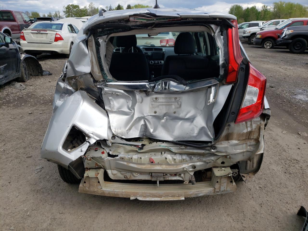 Photo 9 from auction – 2015 HONDA FIT EX with VIN 3HGGK5G86FM720072