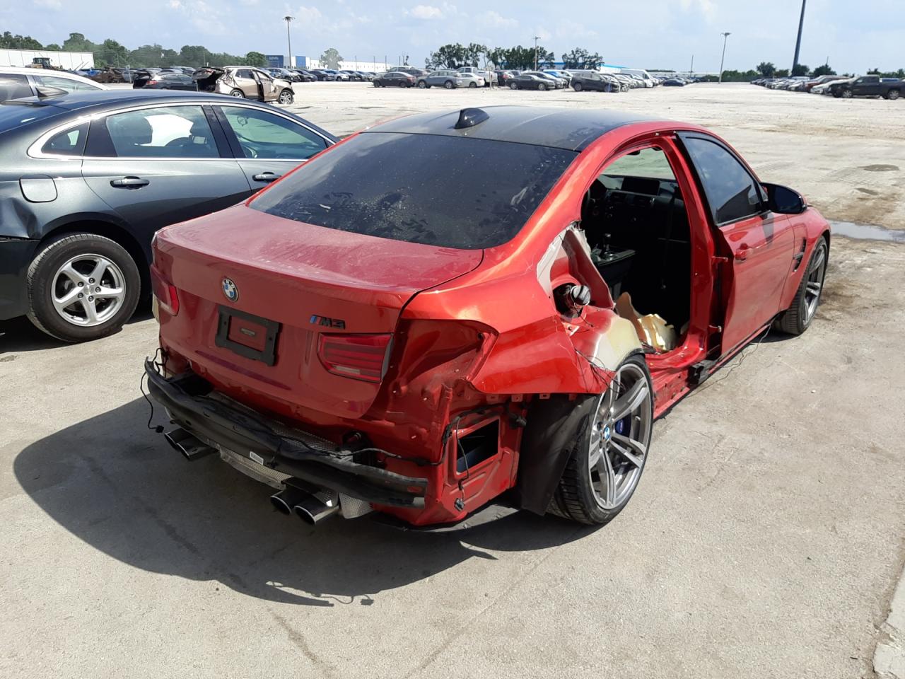Photo 4 from auction – 2016 BMW M3 with VIN WBS8M9C54G5E68602