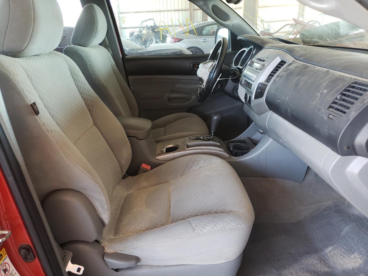 Photo 5 from auction – 2011 TOYOTA TACOMA DOU with VIN 5TFJU4GN2BX009987
