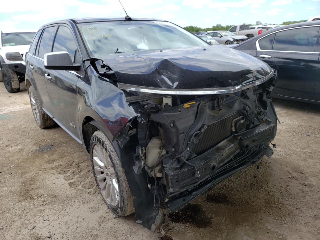 LINCOLN MKX 2008 with VIN 2LMDU68C38BJ17783 - Photo from auction