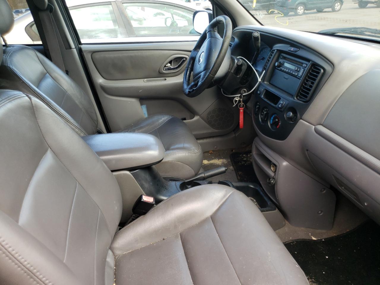 Photo 5 from auction – 2002 MAZDA TRIBUTE with VIN 4F2YU08122KM01870