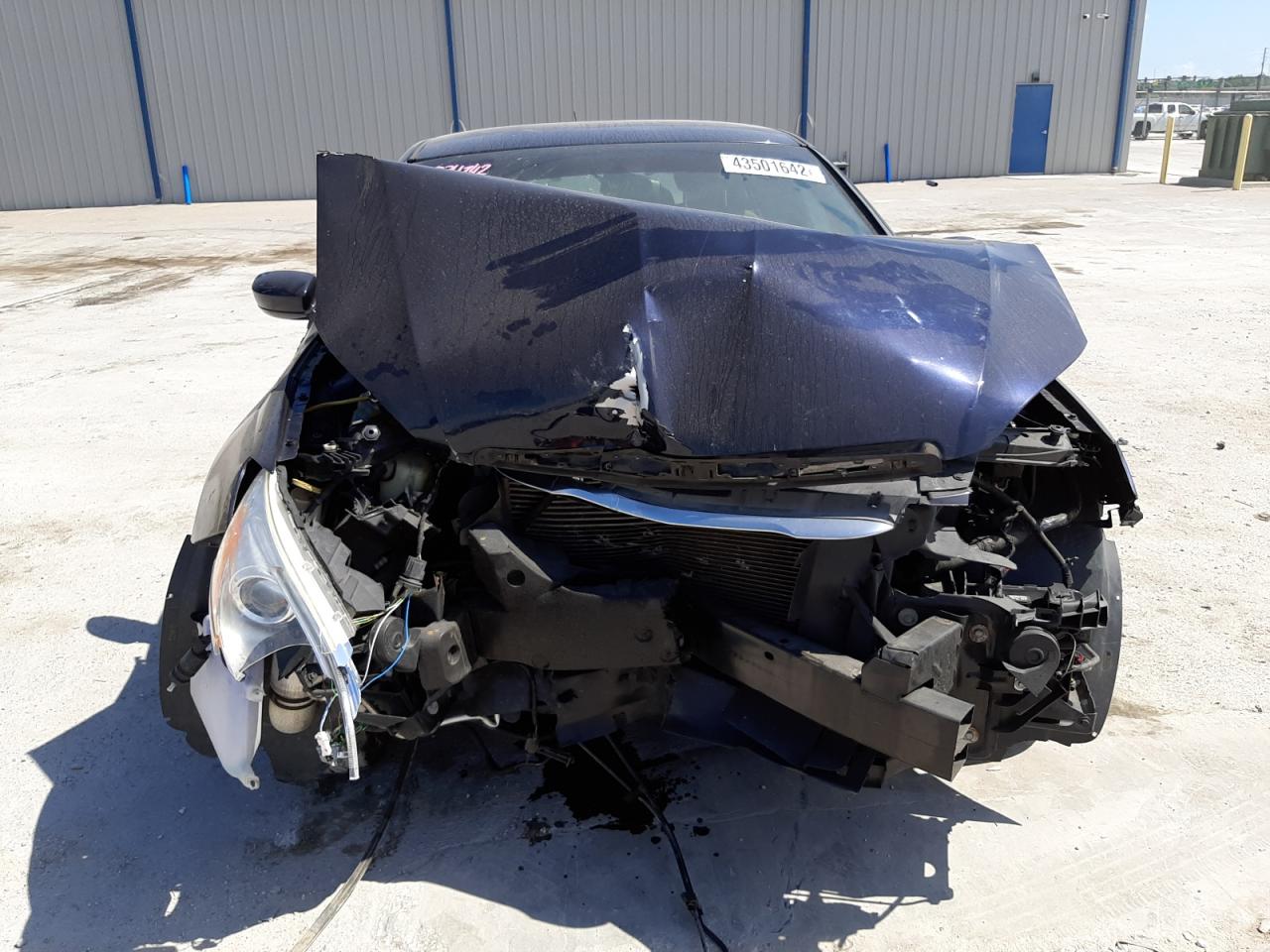 Photo 9 from auction – 2012 CHRYSLER 200 TOURIN with VIN 1C3CCBBB3CN267563
