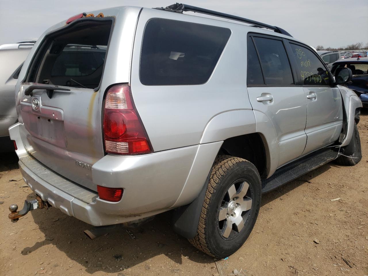 Photo 4 from auction – 2004 TOYOTA 4RUNNER SR with VIN JTEBU14R948013702